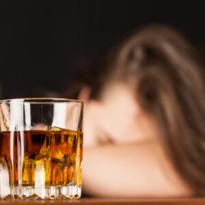 Psychologiczne determinanty uzależnienia kobiet – Alkoholizm w szpilkach