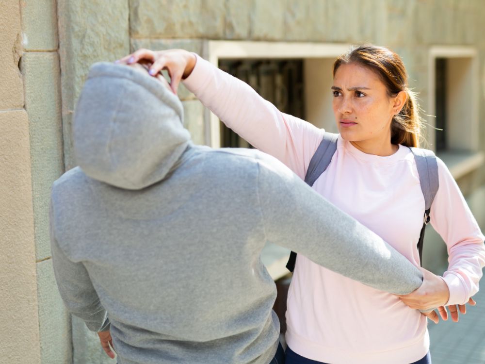 Kurs samoobrony Samoobrona na podstawie systemu „ESDS” – Explosive Self Defence System